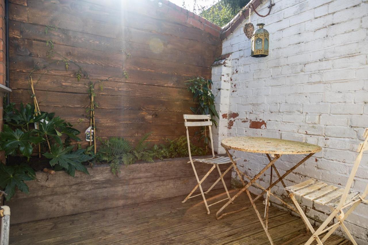 Hereford City - St Owens Terrace - Comfortable & Spacious Well Presented Three Storey House, Perfect For A Weekend Away & Exploring The City On Foot - Hosted By Rentmyhouse Экстерьер фото