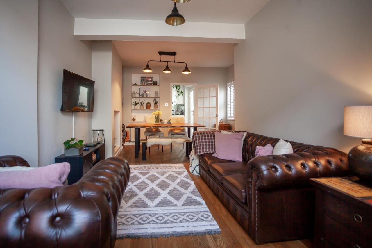 Hereford City - St Owens Terrace - Comfortable & Spacious Well Presented Three Storey House, Perfect For A Weekend Away & Exploring The City On Foot - Hosted By Rentmyhouse Экстерьер фото