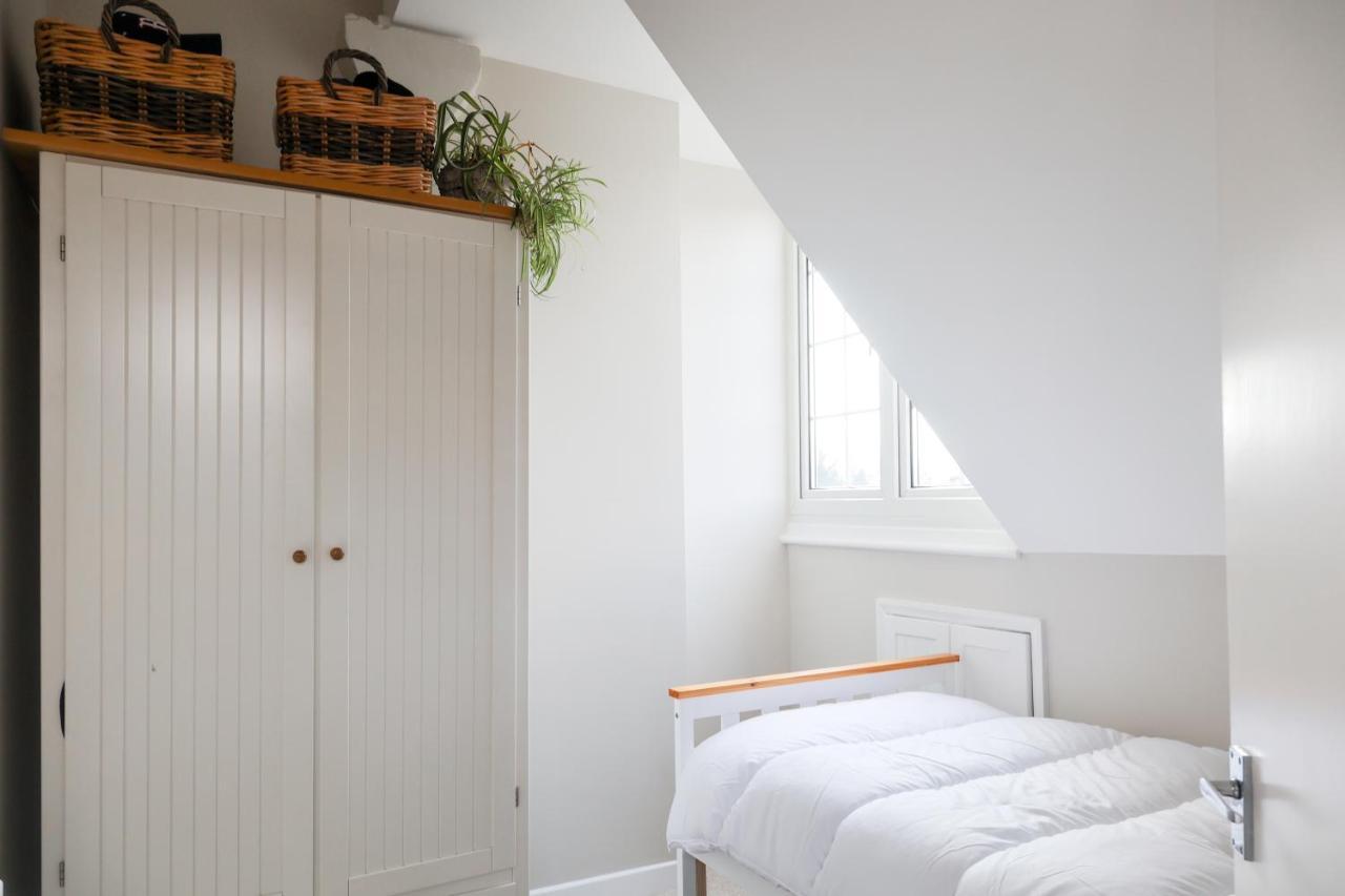Hereford City - St Owens Terrace - Comfortable & Spacious Well Presented Three Storey House, Perfect For A Weekend Away & Exploring The City On Foot - Hosted By Rentmyhouse Экстерьер фото